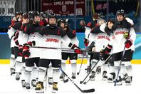 ここまで１勝１敗のスマイルジャパン。残る２戦で連勝を飾り、ベスト８の切符を手中に収めたい。(C)Getty Images