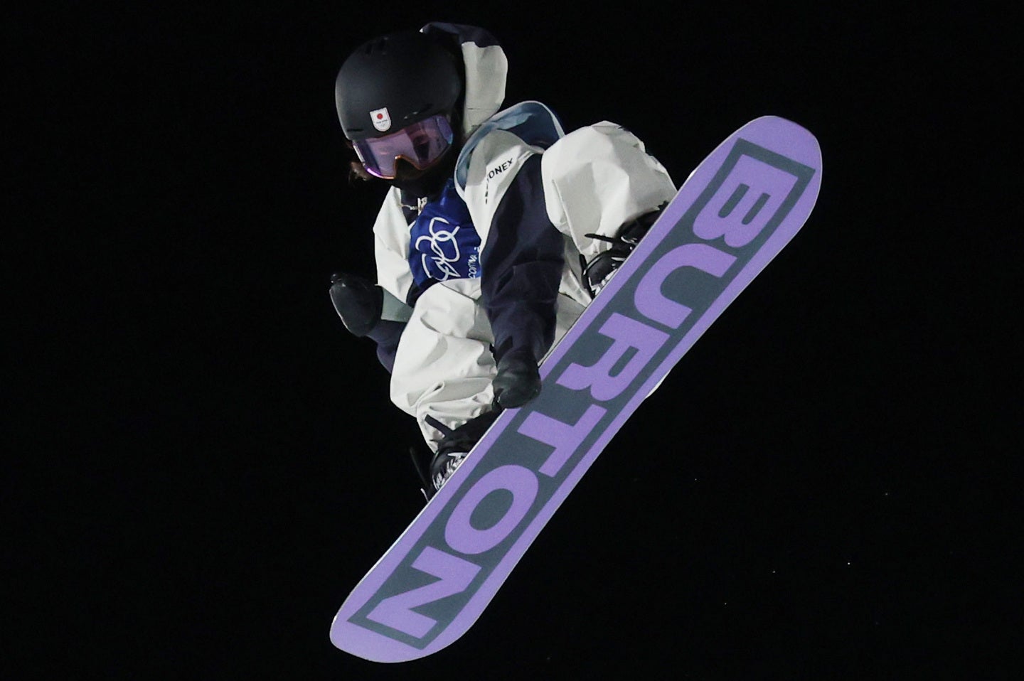 女子ビッグエア決勝で11位の岩渕麗楽。(C)Getty Images