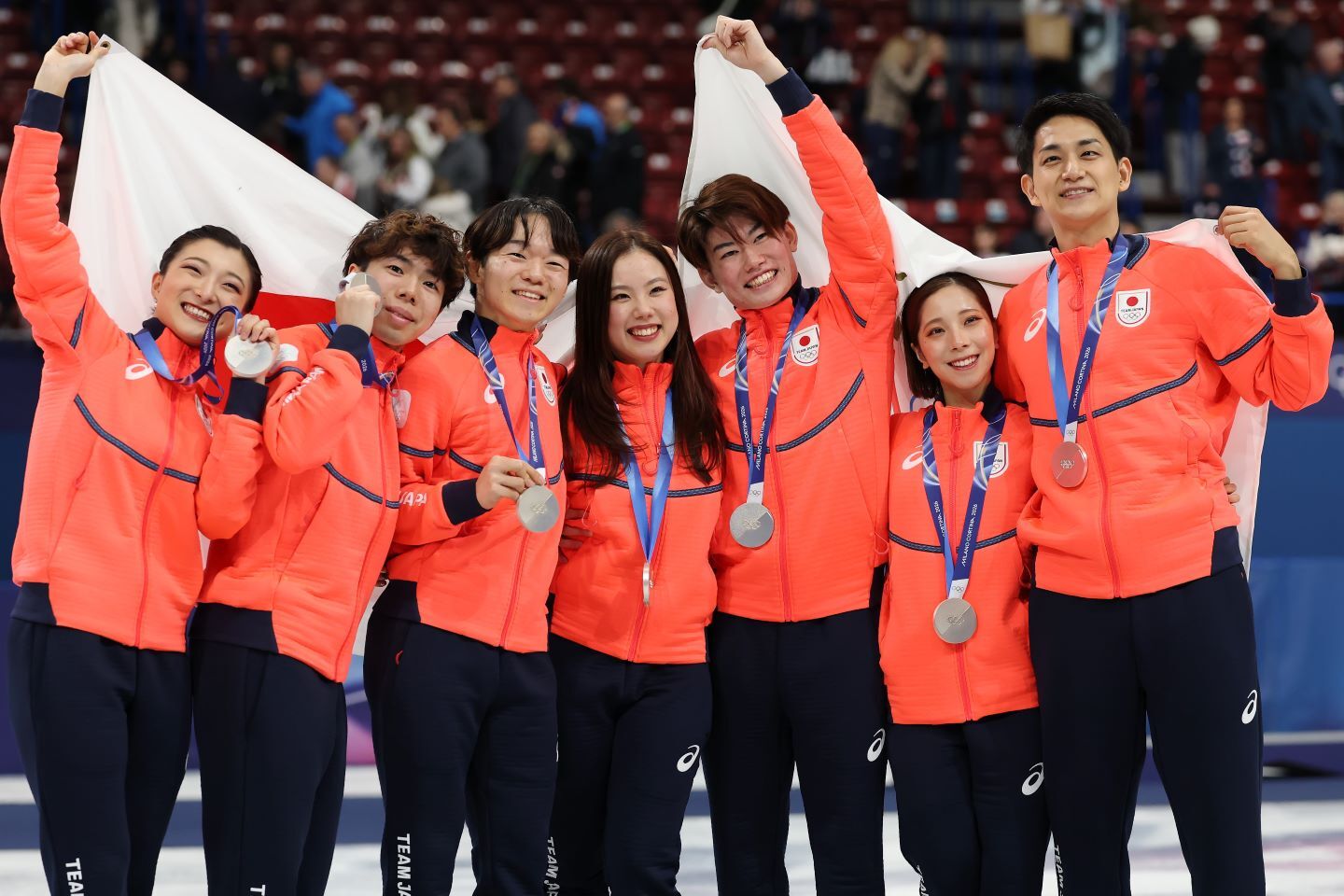 日本はフィギュア団体で２大会連続となる銀メダルを獲得した。(C)Getty Images
