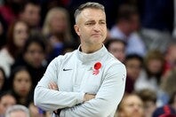 今季はラプターズをプレーオフ圏内に押し上げるラジャコビッチHC。オールスターの舞台で世界選抜を率いる。(C)Getty Images