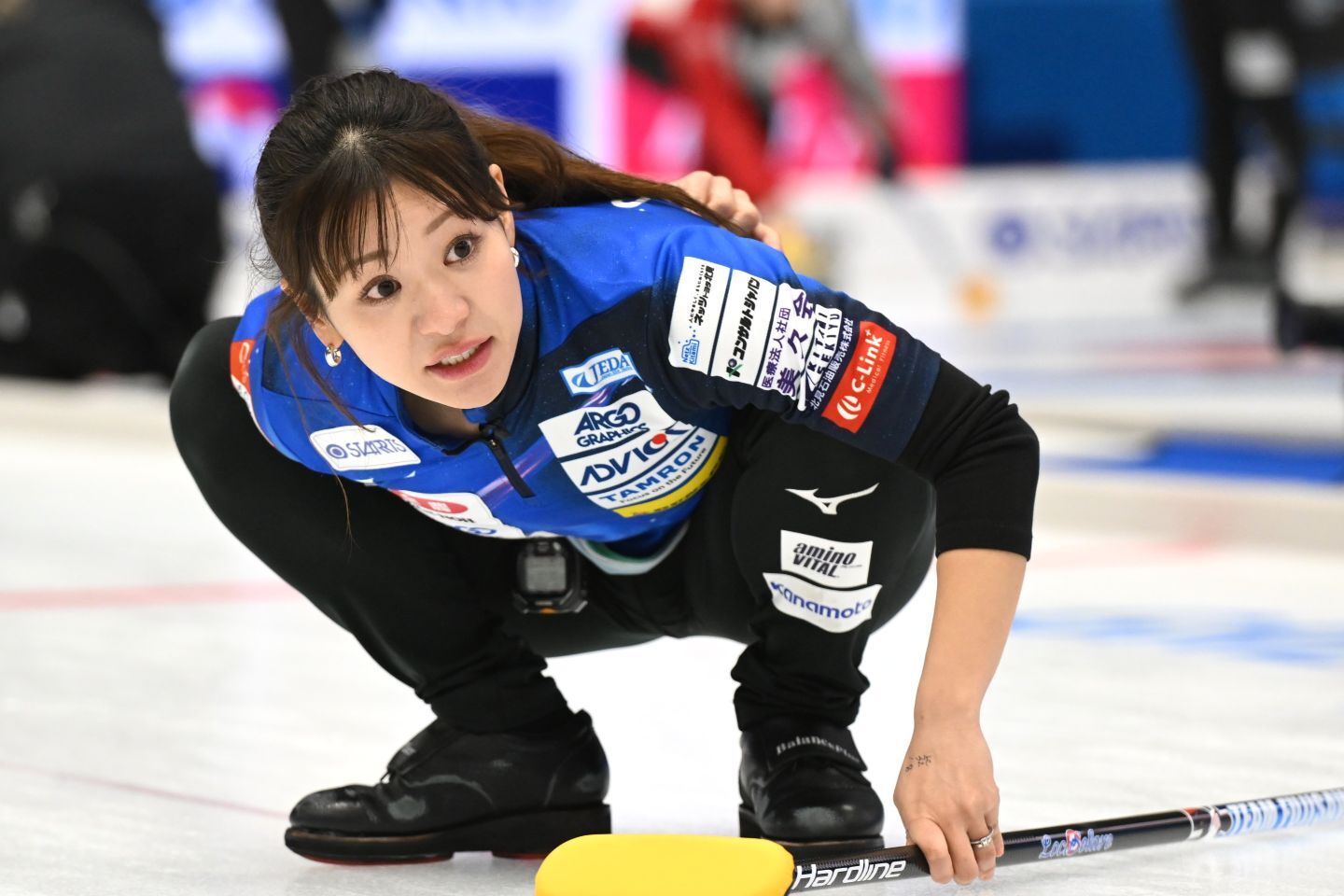 名解説ぶりが話題となっている吉田知。清楚な服装も好評を博している。（C)JCA