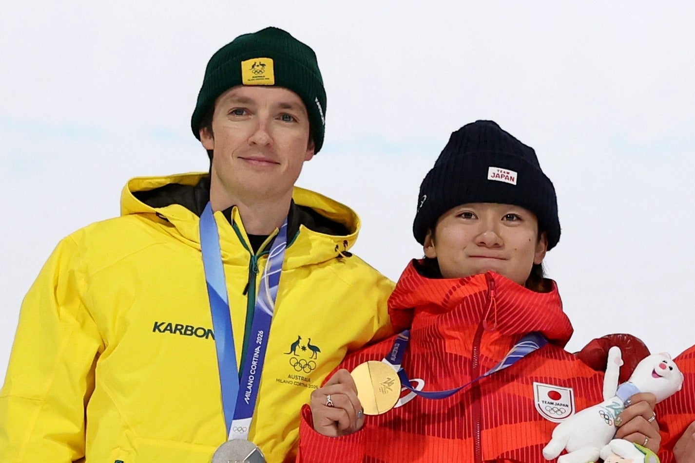 金メダルに輝いた戸塚（右）への賛辞を惜しまなかったジェームズ（左）。(C)Getty Images