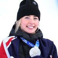 今大会でふたつの銀メダルを獲得したシノット。日本のメダリストたちに示した敬意も話題を呼んだ。(C)REUTERS/AFLO