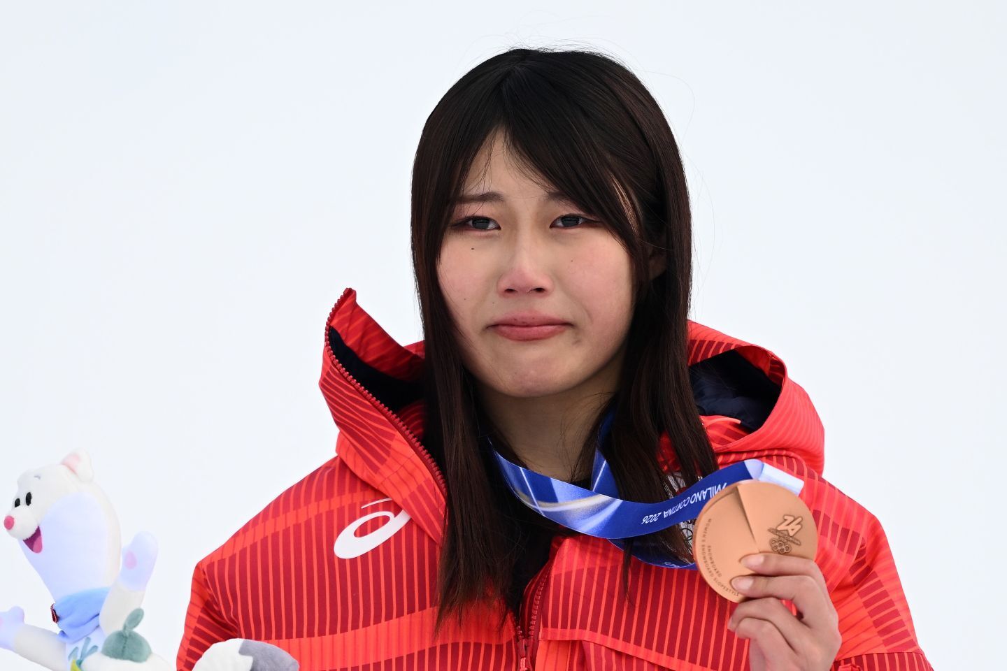 ビッグエアに続き、銅メダルを獲得した村瀬。表彰式では涙も見られた。（C) Getty Images