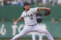 ２回無失点に抑えた伊藤。写真:産経新聞社