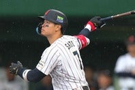 ５打点と大活躍を見せた佐藤。写真:産経新聞社