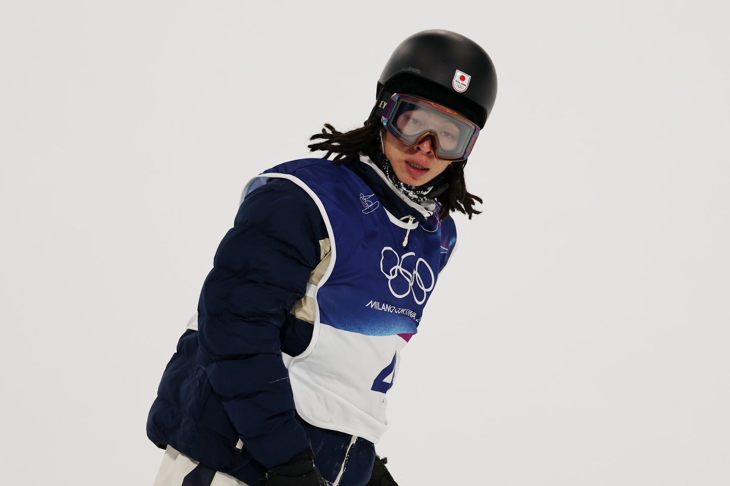 スノーボード男子ハーフパイプで７位の平野。ミラノ大聖堂前で撮影した記念ショット公開した。(C)Getty Images