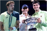 元世界10位のカレノブスタ（左）が、長年師事したロペス氏（中央）への感謝を語り、アルカラス（右）の活躍を支える手腕を称賛した。（C）Getty Images