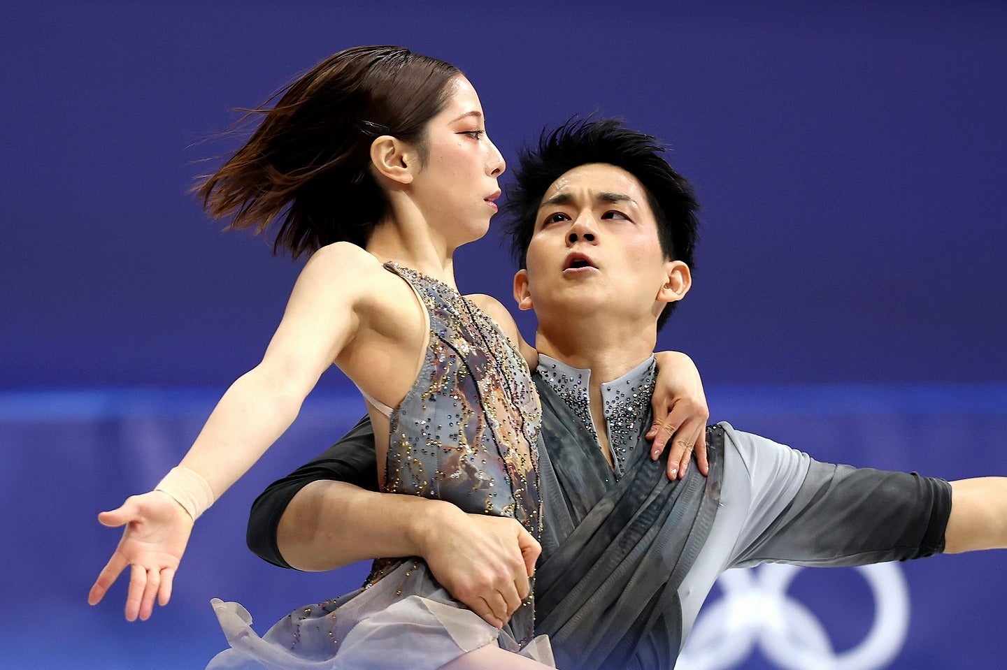 日本のペア史上初の金メダルを獲得した三浦（左）と木原（右）。(C)Getty Images