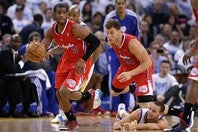 ポール(左)＆グリフィン(右)を雑に扱ったクリッパーズをバーンズが批判した。(C)Getty Images