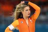 オランダのレールダム。レーシングスーツがオークションに出品された。(C)Getty Images