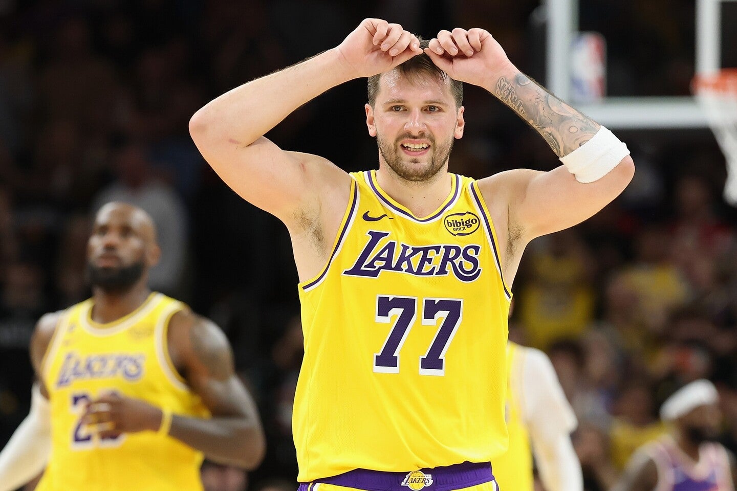 痛恨の敗戦を喫したレイカーズ。終盤の一瞬の迷いが逆転のチャンスを潰してしまった。(C)Getty Images