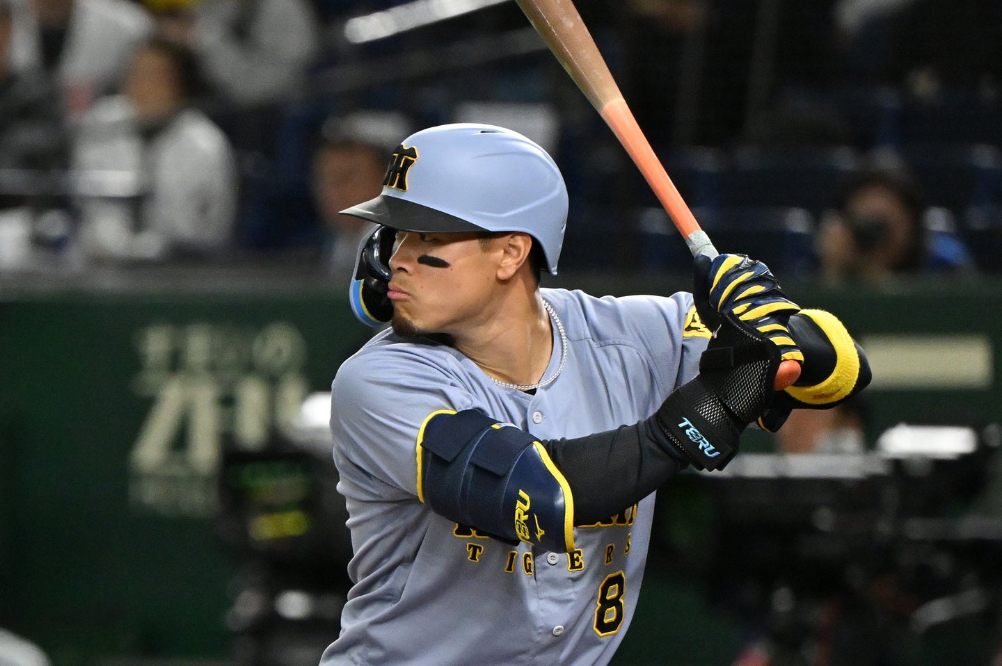 中日ドラゴンズとの壮行試合に４番左翼でスタメン出場した佐藤。初回にいきなり豪快アーチを放った。（C）Getty Images