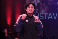 ヴァンダレイ・シウバの愛弟子ルイス・グスタボと対戦する桜庭大世。写真：橋本宗洋