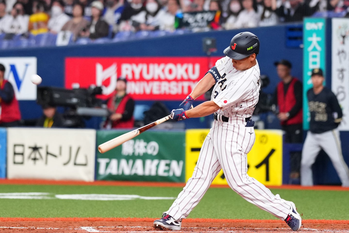 すっげぇパワー」侍ジャパン・吉田正尚の“凱旋ソロアーチ”に列島騒然