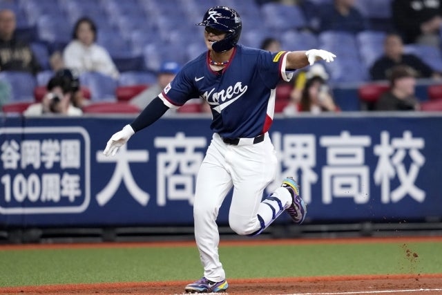 キム・ドヨンが昨日の阪神戦に続いてホームランを放った。(C)Getty Images