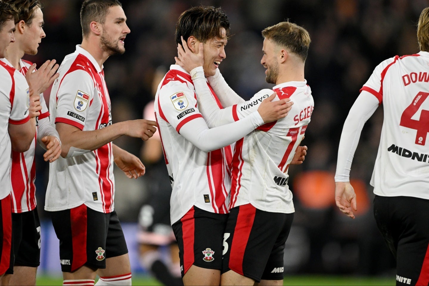 調子を上げてきた松木（中央）。ワールドカップのメンバーに滑り込めるか。(C)Getty Images