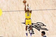 八村は今季最多タイの３ポイント４本を成功。球宴明けでは最多の16得点を奪った。(C)Getty Images