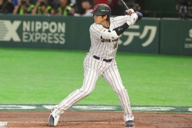 ３回に同点となるソロホームランを放った大谷。写真：梅月智史（THE DIGEST写真部）