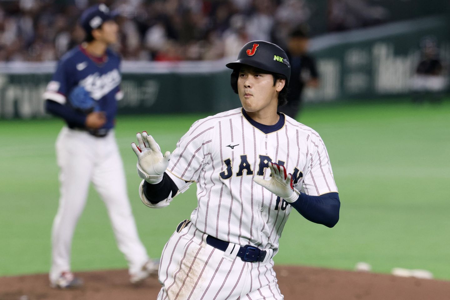 ２戦連続弾の大谷。日本は４本のホームランを叩き込んだ。(C)REUTERS/AFLO