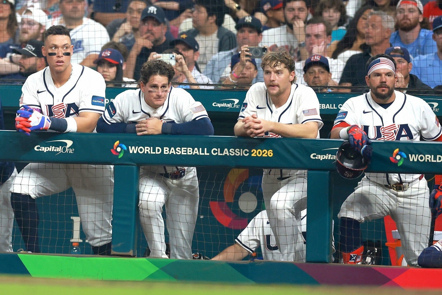 １次ラウンド突破へイタリア戦を落とした米国代表。「USA」の文字は今大会もう見納めとなるのか。(C)Getty Images