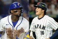 ベネズエラと日本のリードオフマンであるアクーニャJr.と大谷。(C) Getty Images