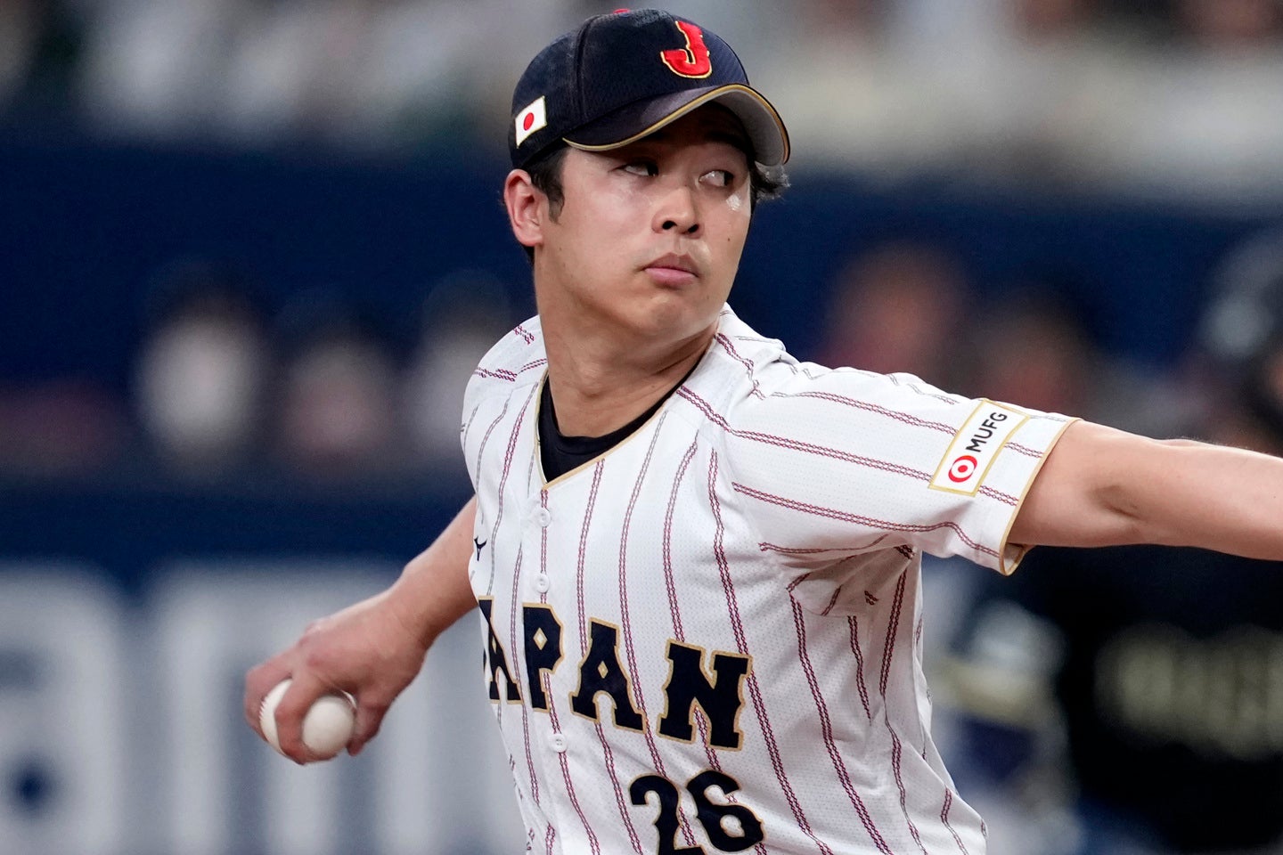 侍ジャパンの種市。悪送球で失点を許した。(C) Getty Images