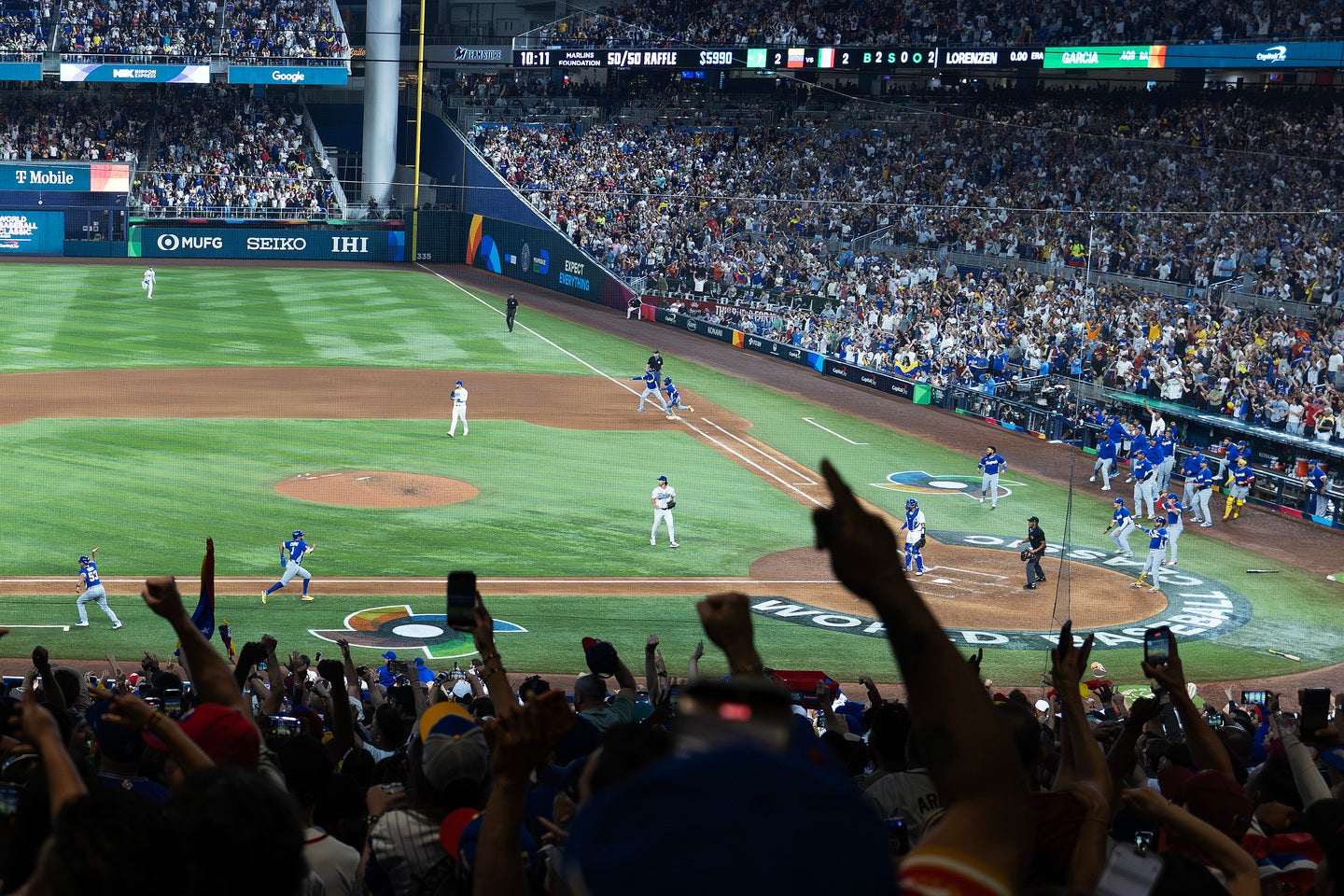 WBCを現地観戦した日本の人気シンガーが話題になっている。（C）Getty Images