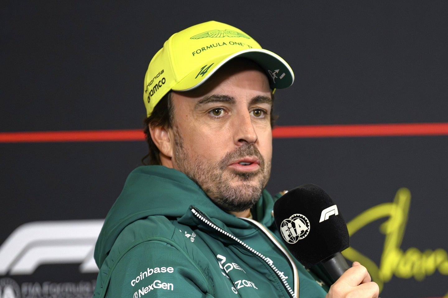 無線で「手足の感覚が完全に失われた」と訴えたアロンソ。(C)Getty Imaeges