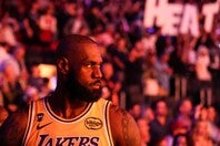 古巣凱旋ゲームで、レブロンが通算出場歴代１位に並んだ。(C)Getty Images