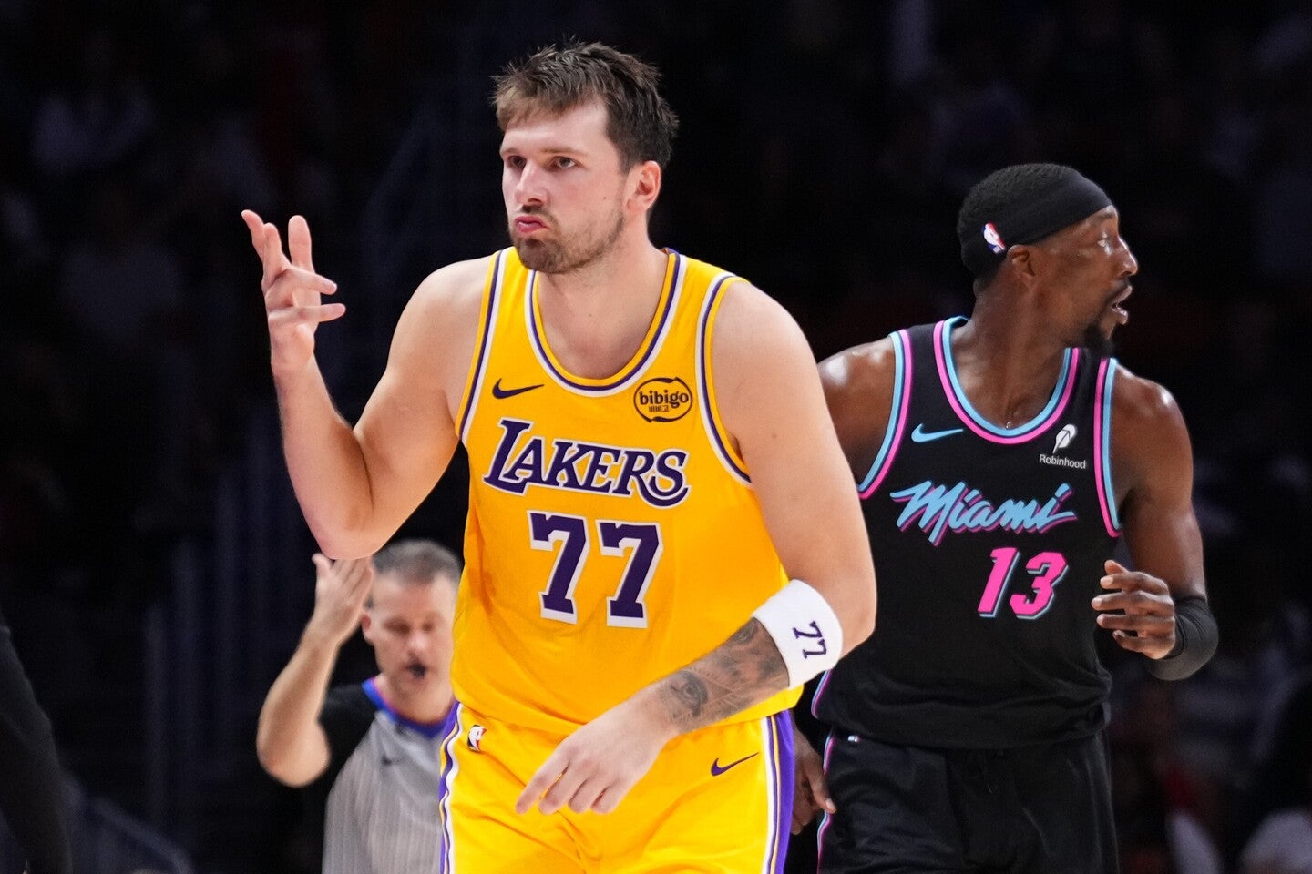 NBA】ドンチッチが移籍後最多60得点！“歴代1位浮上”のレブロンも