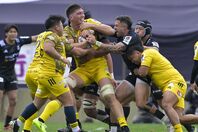 東京SGのロックとして君臨するホッキングス(中央）。(C) Getty Images