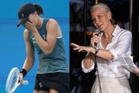 マイアミOPで初戦敗退するなど、今季結果が出ないシフィオンテク（左）は、コート上で心を乱す場面も増えている。重鎮スタッブス氏（右）はその精神面を心配する。(C)Getty Images