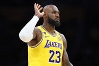 通算出場試合数でトップに躍り出たレブロン。全30チーム中29チームに勝ち越している。(C)Getty Images