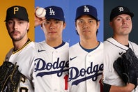 （左から）パイレーツのスキーンズ、ドジャースの山本由伸、大谷翔平、タイガースのスクーバル。(C)Getty Images