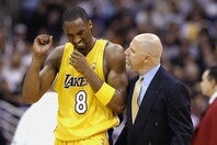 ヴィッティ(右)はトレーナーとして、コビーの20年間のキャリアを支えた。(C)Getty Images