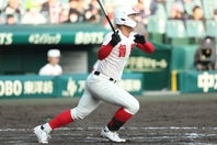 ４回に２点適時二塁打を放った逢坂。写真：梅月智史（THE DIGEST写真部）