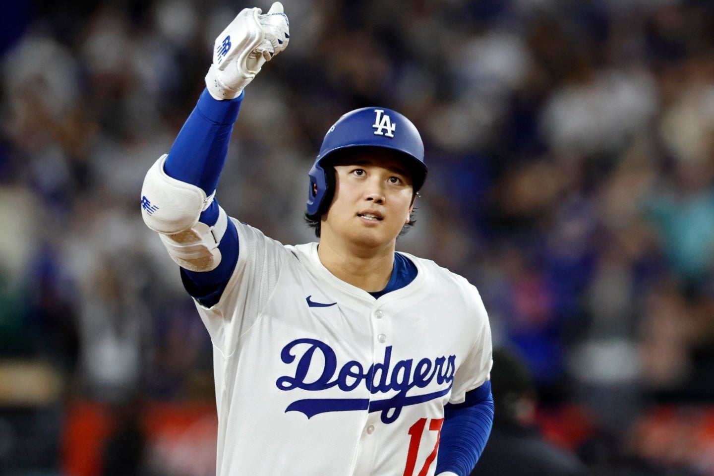 大谷は同僚やスタッフに高級腕時計を贈った。(C)Getty Images