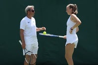 心が動いた相手に積極的に関わることで、自分の可能性を広げるきっかけが生まれる。（※写真はイメージ）。（C）Getty Images