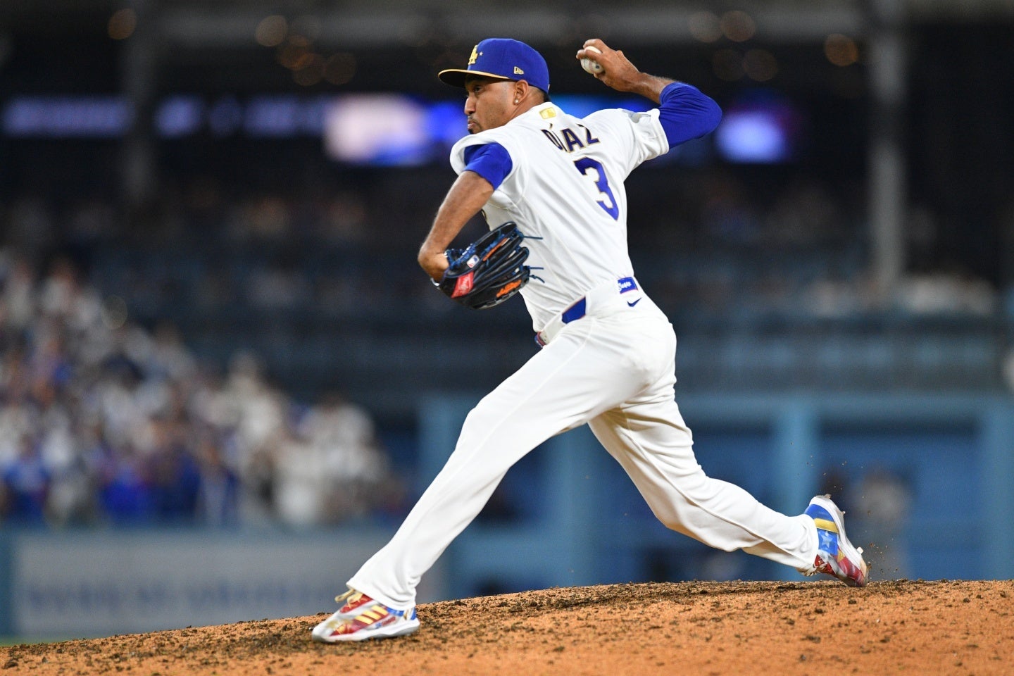 逆転勝利に貢献した新守護神のディアス。(C)Getty Images