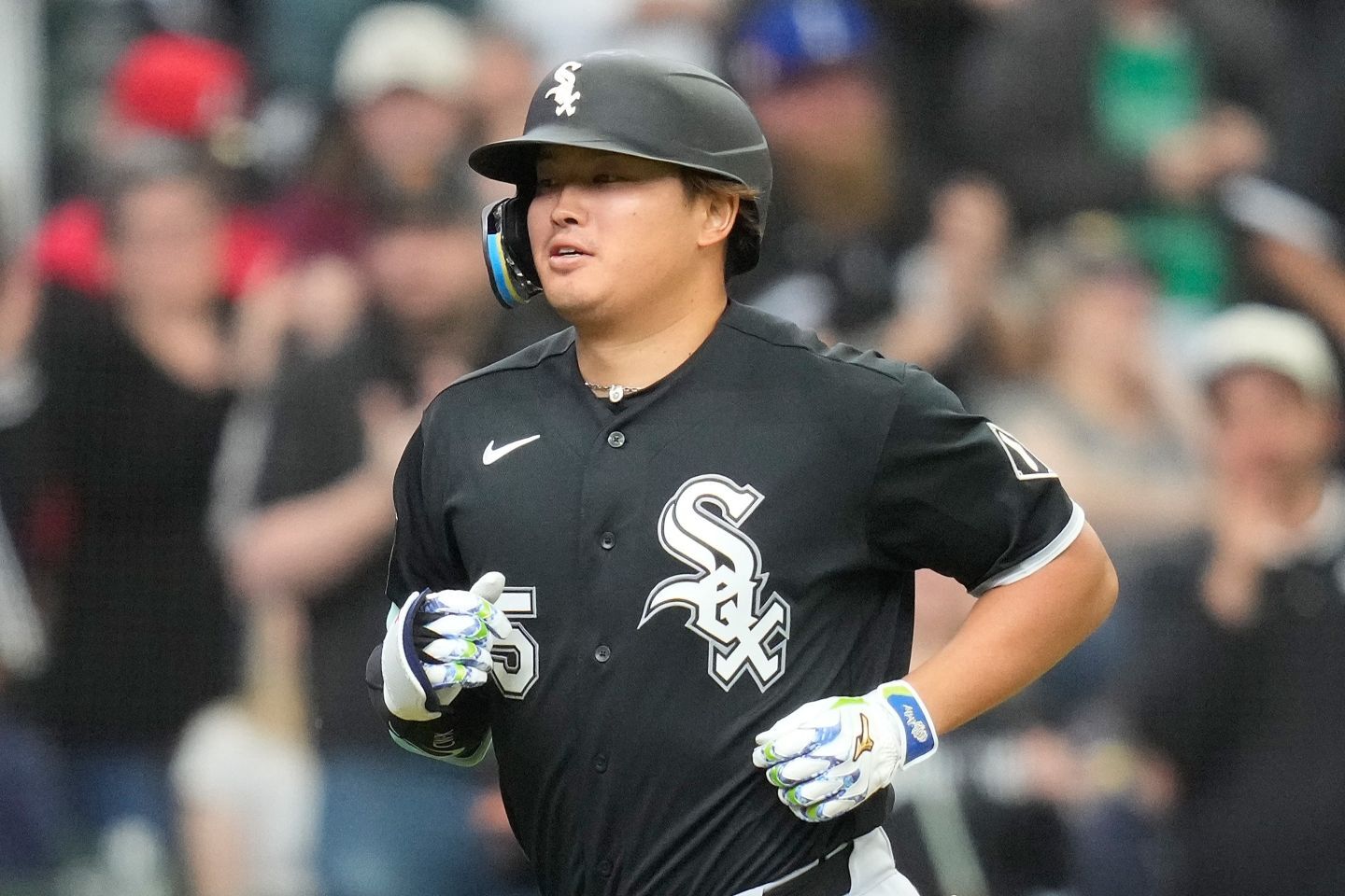 開幕から３試合連続ホームランを放った村上。(C)Getty Images