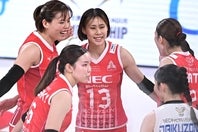 新シーズンからイタリアのUYBAバレー・ブスト・アルシーツィオでプレーするNECレッドロケッツ川崎の和田由紀子（13番）。写真：金子拓弥（THE DIGEST写真部）