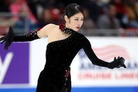 世界選手権は13位と低迷したイ・ヘイン。大会終了直後、マリニンとの親しげな２Ｓを公開した。(C)Getty Images