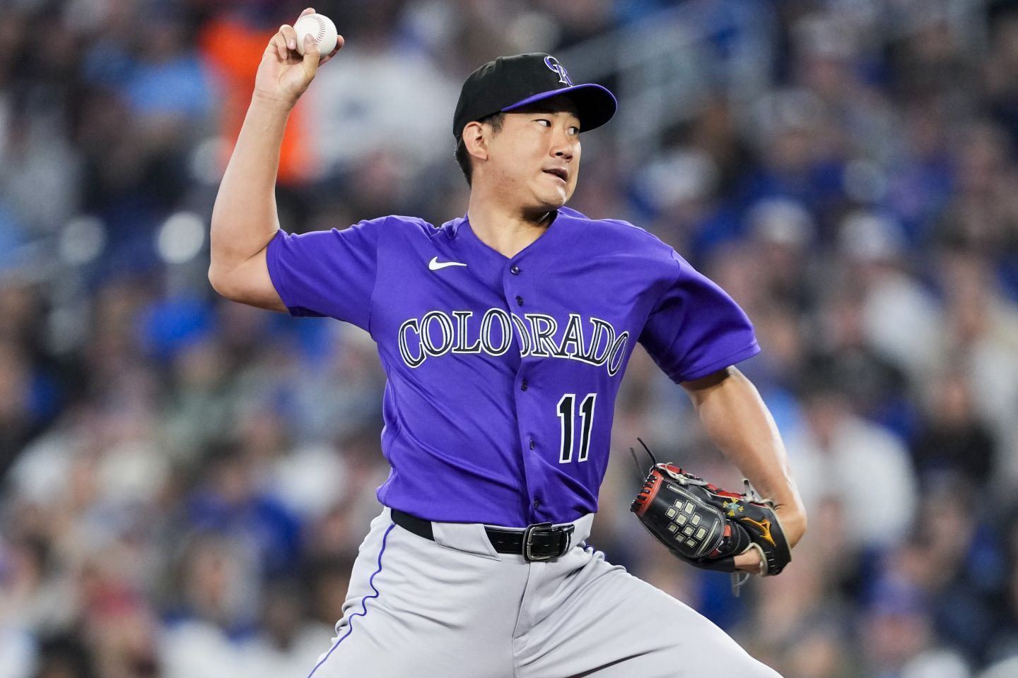 新天地ロッキーズでのデビュー戦を堂々としたピッチングでまとめた菅野。(C) Getty Images