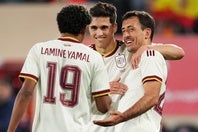 スペイン代表はオジャルサバル（右）の好調によって、「９番不在」の問題も解決した。(C)Getty Images