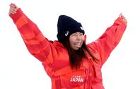 冬季五輪の日本女子最年少金メダリストとなった深田。入社式での初々しい様子を公開した。(C)Getty Images