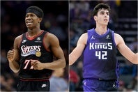 ３月の月間最優秀新人に選ばれたシクサーズのエッジコム(左)とキングスのレイノー(右)。(C)Getty Images