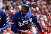 ３回に開幕戦以来のホームランを放ち、ナショナルズ戦の勝利に貢献したベッツ。(C)Getty Images