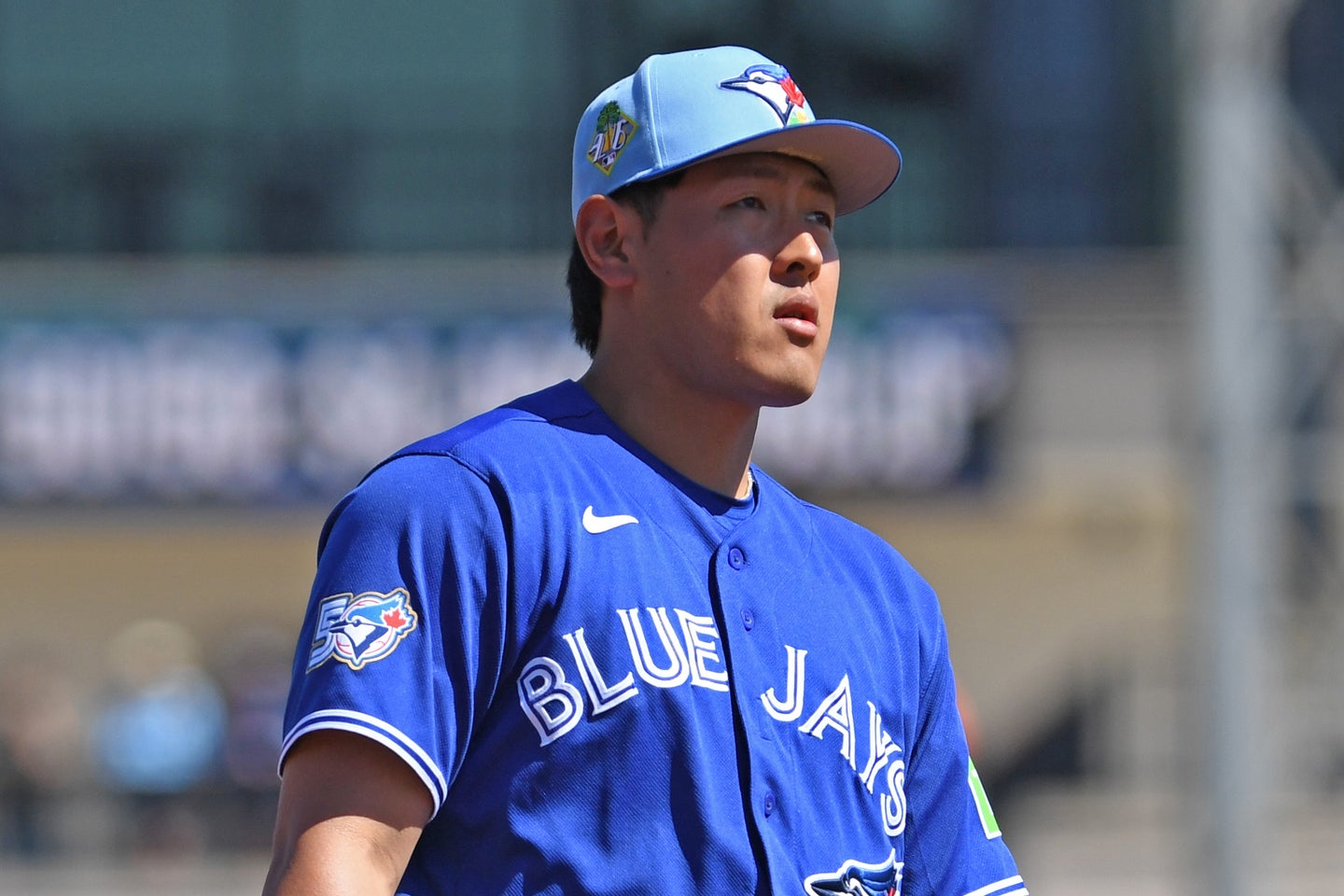 ブルージェイズの岡本和真。６回の守備で気迫溢れるプレーを披露した。（C）Getty Images