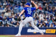 大量リードのドジャースは９回に野手のロハスが登板した。(C)Getty Images